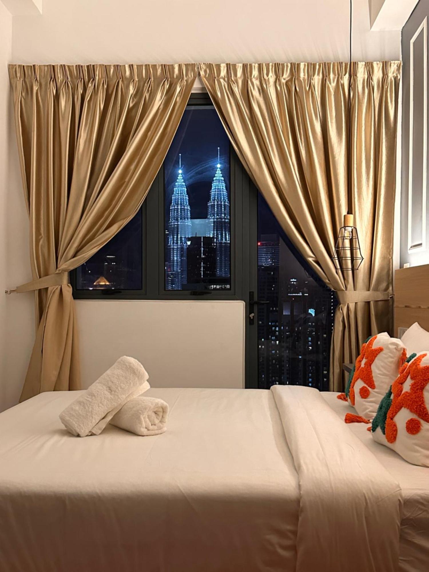 The Luxe Infinitum Klcc By Sahara Appartement Kuala Lumpur Buitenkant foto