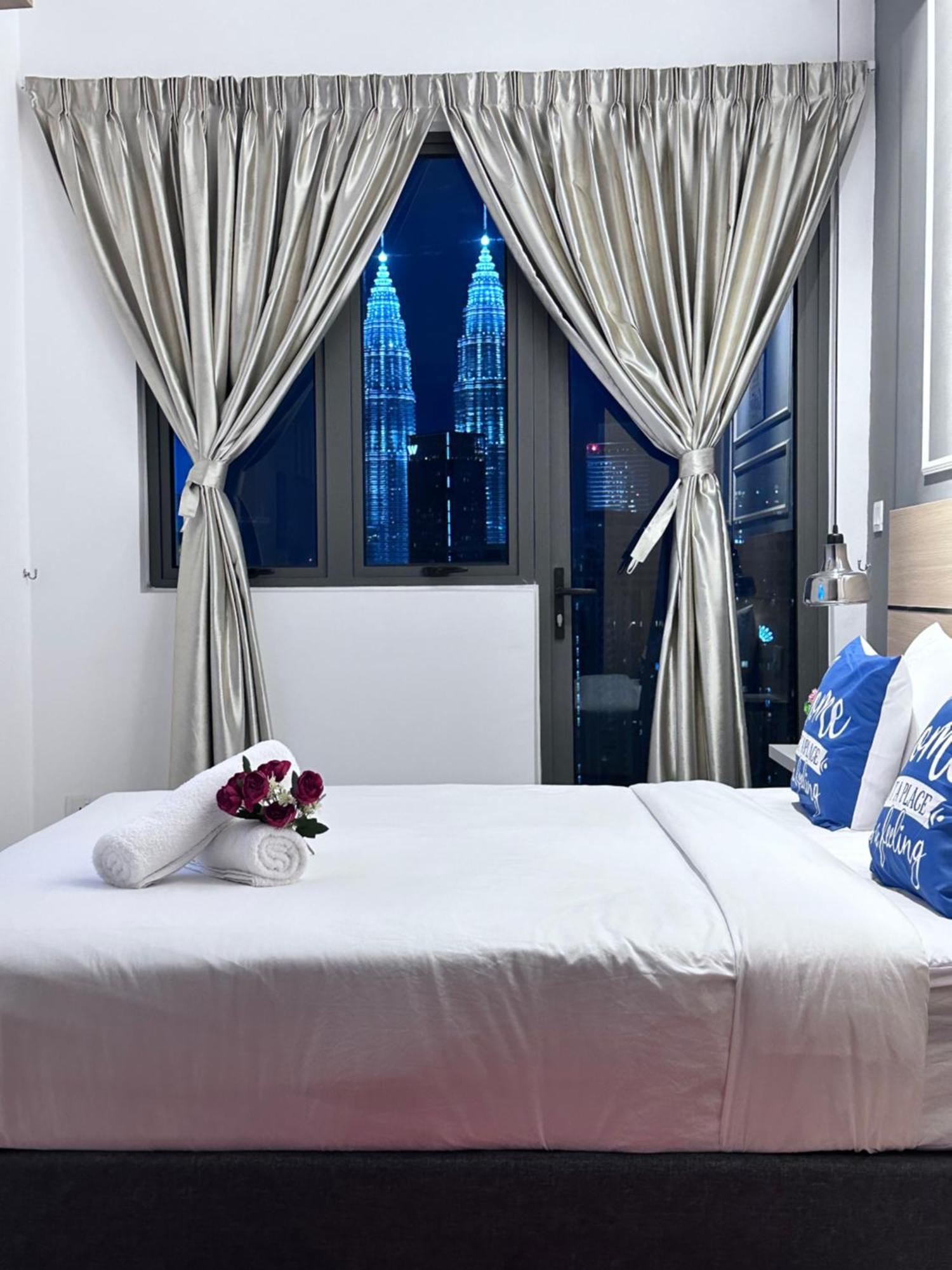 The Luxe Infinitum Klcc By Sahara Appartement Kuala Lumpur Buitenkant foto