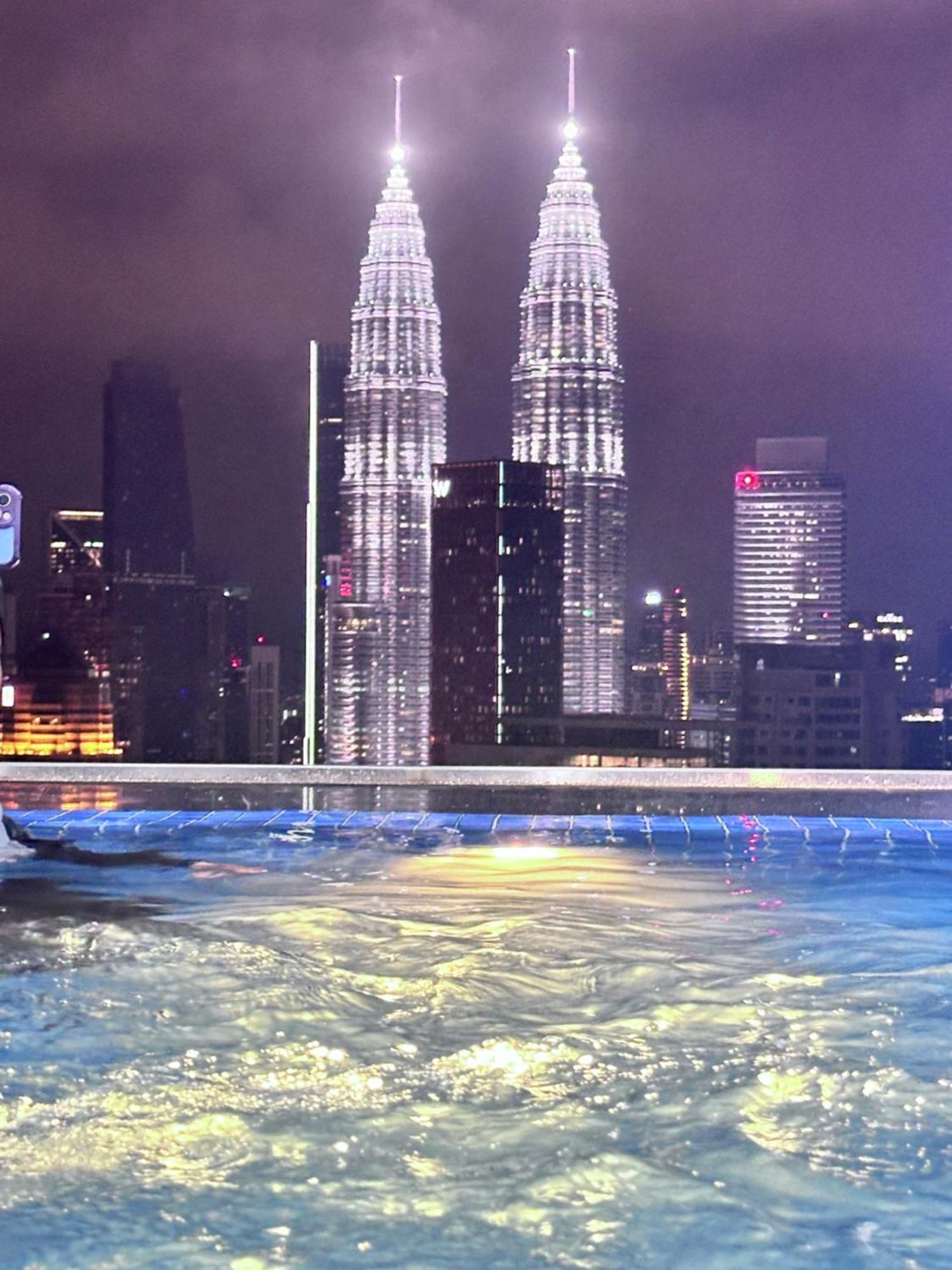 The Luxe Infinitum Klcc By Sahara Appartement Kuala Lumpur Buitenkant foto